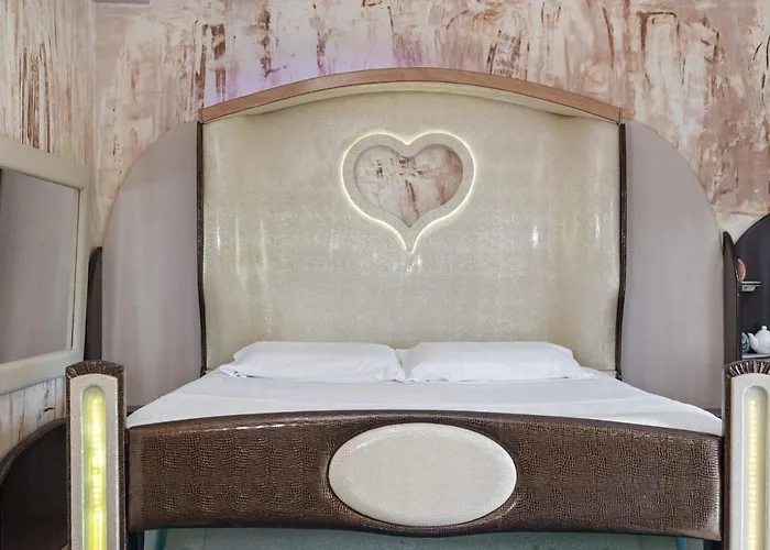 Boutique D'autore - Il Nido D'amore לינה וארוחת בוקר 4*